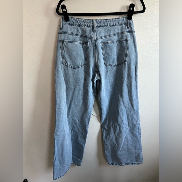 edikted Raelynn light washeds low rise baggy wide leg jeans size medium - Picture 6 of 6
